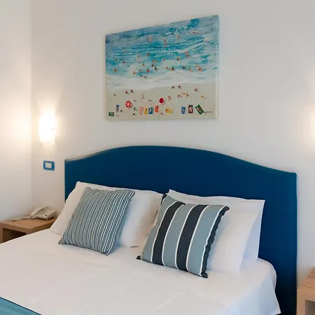 Otel Britannia 3*
