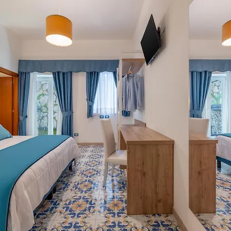 Otel Britannia 3*