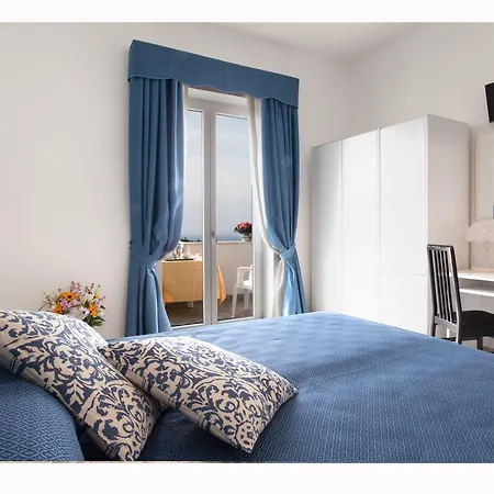 Otel Britannia