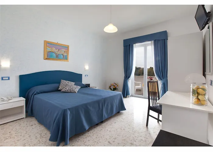 不列颠尼亚酒店 酒店 3*