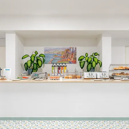 Britannia 3* Sorrente